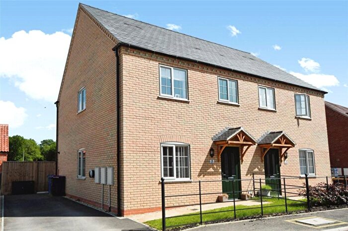 3 Bedroom Semi-Detached House For Sale In Main Drive, Sudbrooke, Lincoln, Lincolnshire, LN2