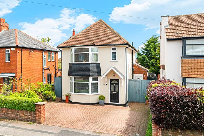 3 Bedroom Detached House For Sale In Harlow Crescent, Harrogate, HG2