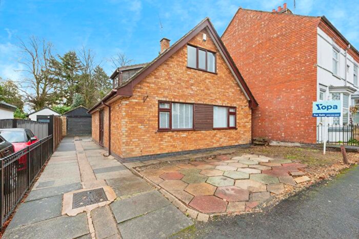 3 Bedroom Detached House For Sale In New Street, Earl Shilton, LE9