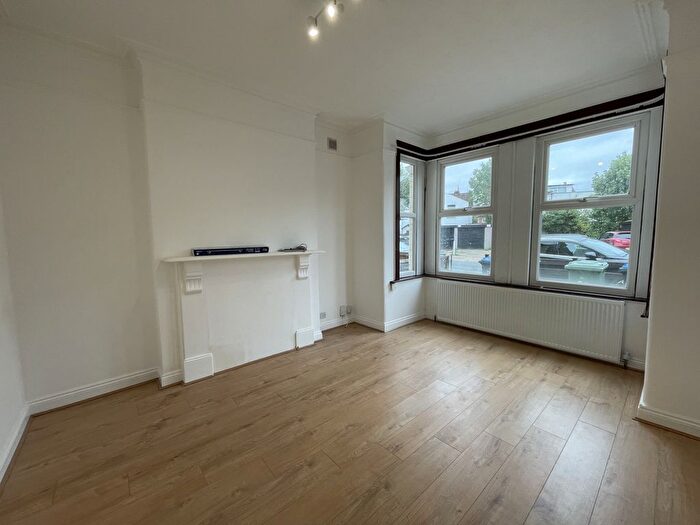 2 Bedroom Maisonette To Rent In Central Road, Wembley, HA0