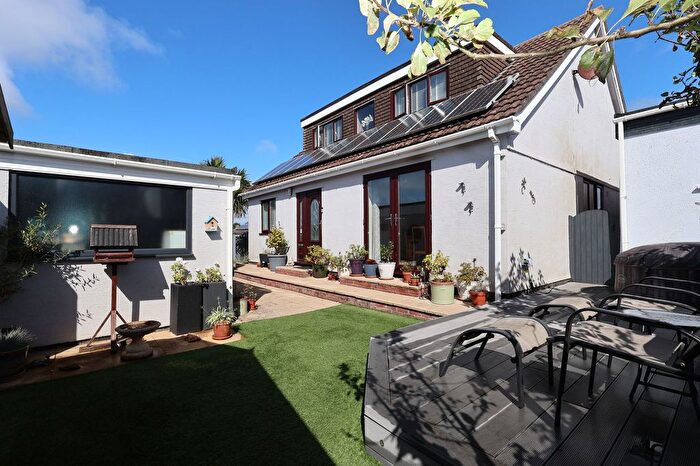 4 Bedroom Detached Bungalow For Sale In Quintrell Gardens, Quintrell Downs, Newquay, TR8