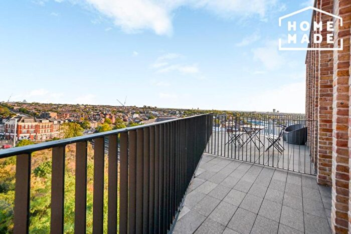 1 Bedroom Flat To Rent In Middle Yard, Dudden Hill Lane, London, NW10