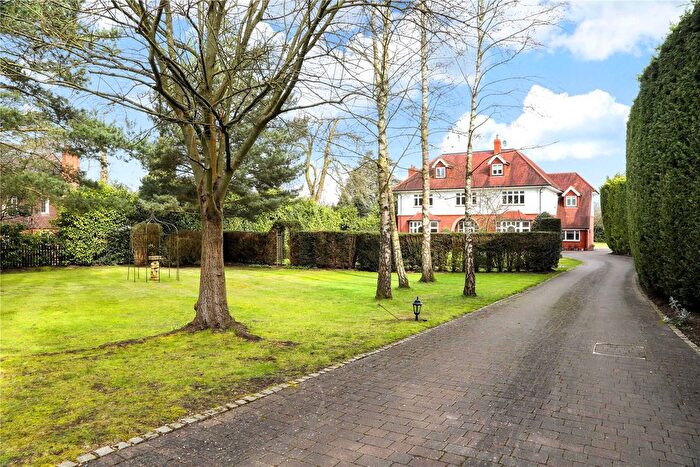 6 Bedroom Detached House To Rent In Granville Road, Weybridge, Surrey, KT13