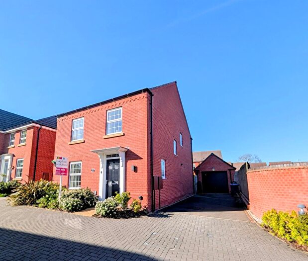 4 Bedroom Detached House For Sale In Harlow Way, Ashbourne, DE6
