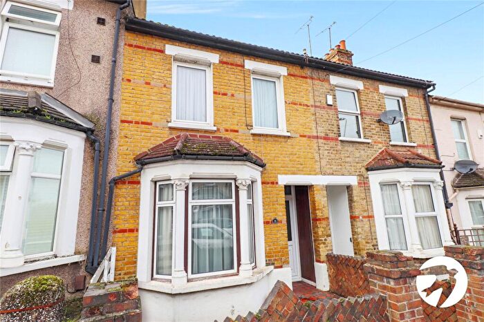 3 Bedroom Terraced House For Sale In Gordon Road, Belvedere, DA17