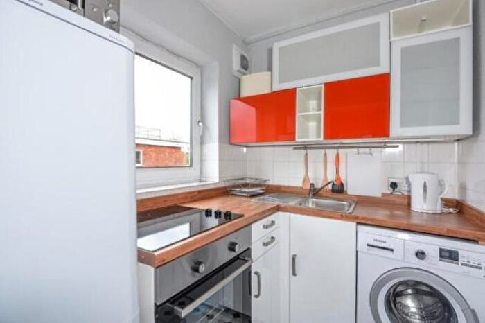 Flat To Rent In St. Johns Road, Newbury, RG14