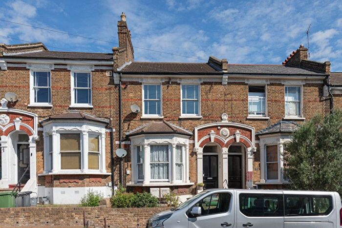 2 Bedroom Flat For Sale In Drakefell Road, Brockley, SE4