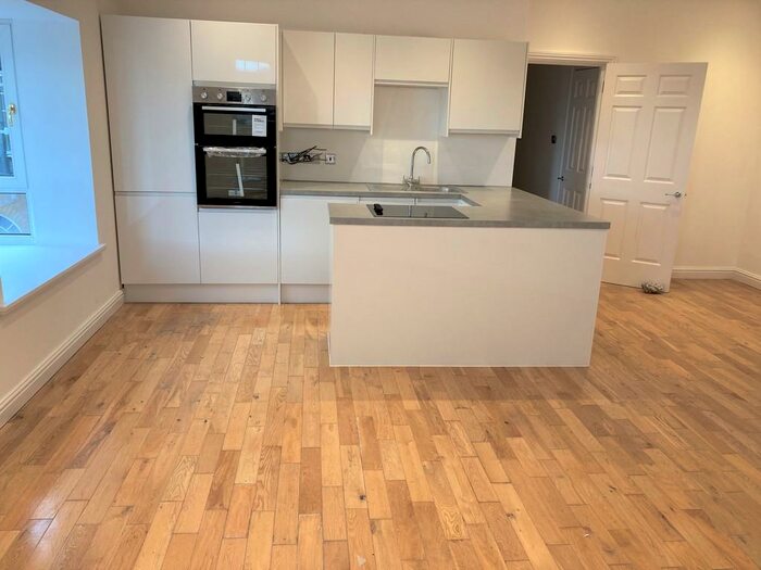 3 Bedroom Apartment To Rent In Portside, Brighton Marina Village, BN2