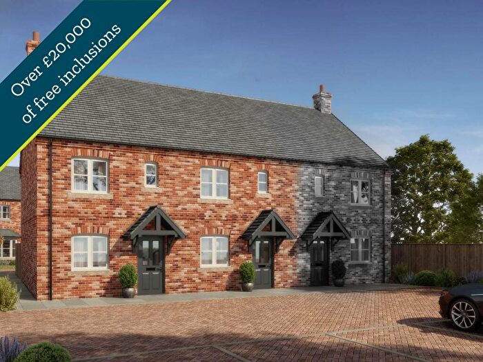 2 Bedroom End Of Terrace House For Sale In High Street, Upton, DN21