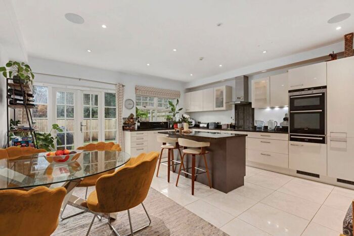 4 Bedroom Terraced House To Rent In St. Georges Road, Sevenoaks, TN13