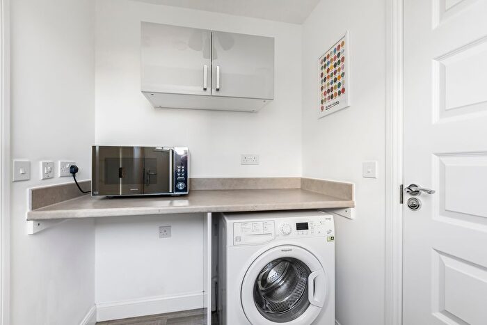 4 Bedroom Detached House For Sale In Martin Street, Burdiehouse, Edinburgh, EH17
