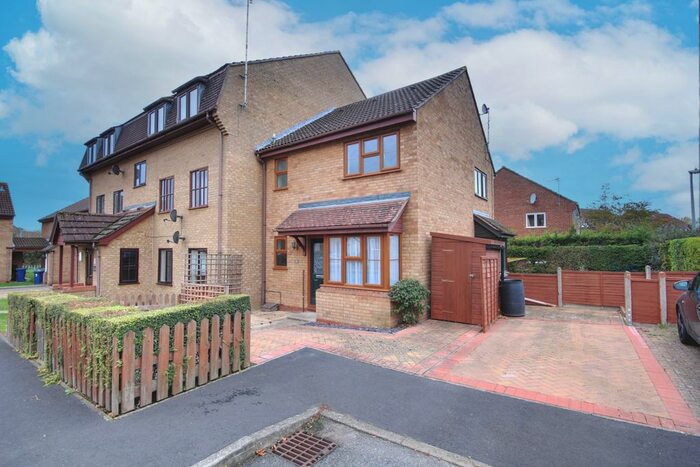 1 Bedroom Detached House To Rent In Dart Close, St. Ives, Huntingdon, PE27