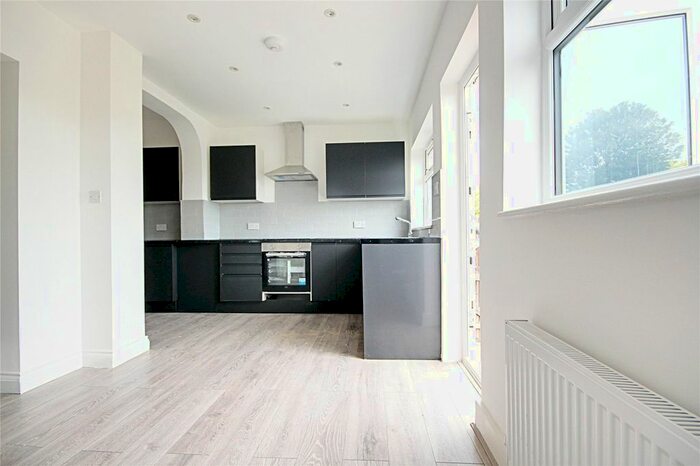 3 Bedroom Terraced House To Rent In Carisbrook Close, Enfield, EN1