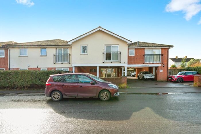 2 Bedroom Flat For Sale In Mansel Road East, Southampton, SO16