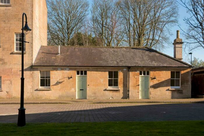 3 Bedroom Apartment To Rent In Kempthorne Lane, BA2