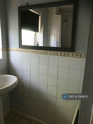 2 Bedroom Flat To Rent In Britten Road, Basingstoke, RG22