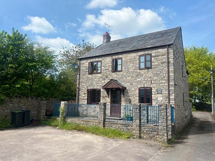 2 Bedroom Apartment To Rent In Manor Farm Cottages, Corscombe. Dorchester, DT2