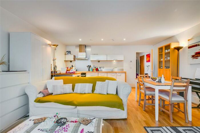 1 Bedroom Flat To Rent In Southstand Apartments, Highbury Stadium Square, London, N5