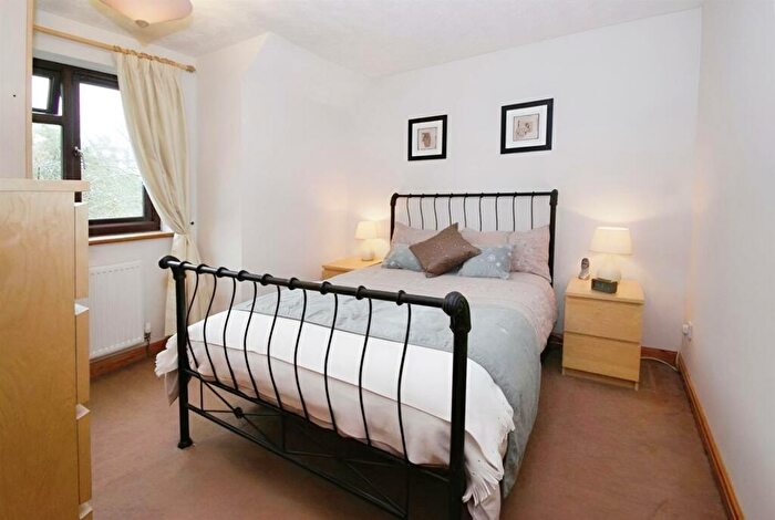 2 Bedroom Apartment To Rent In Gingles Court, Hillmorton, CV21
