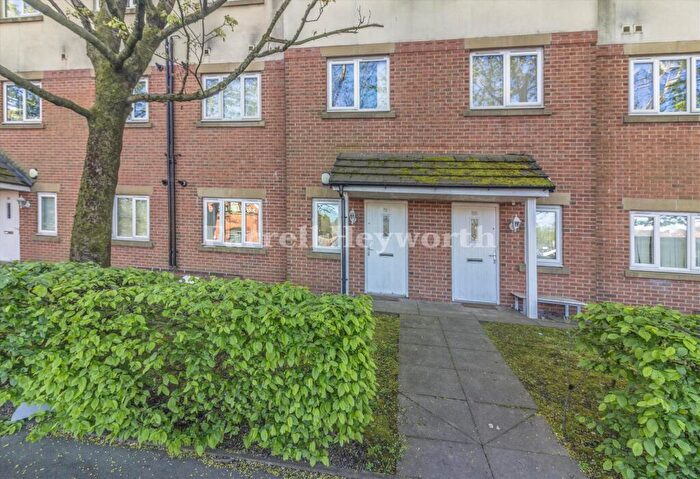 2 Bedroom Flat For Sale In Bridgeman Street, Bolton, BL3