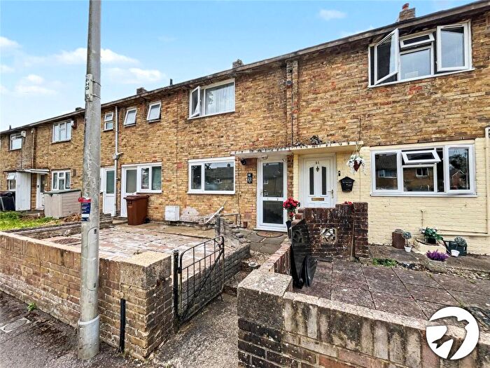 3 Bedroom Terraced House For Sale In Pimpernel Way, Weedswood, Chatham, Kent, ME5