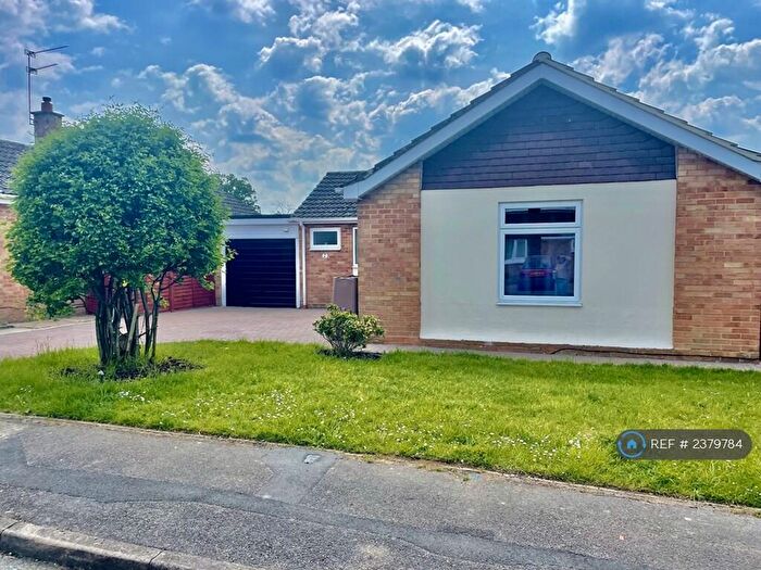 3 Bedroom Bungalow To Rent In Woodrow Drive, Wokingham, RG40