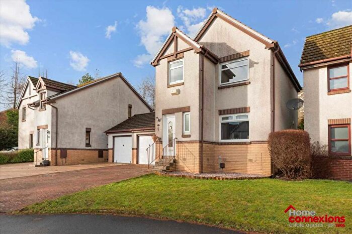 3 Bedroom Detached House For Sale In Alwyn Drive, Stewartfield, East Kilbride, G74