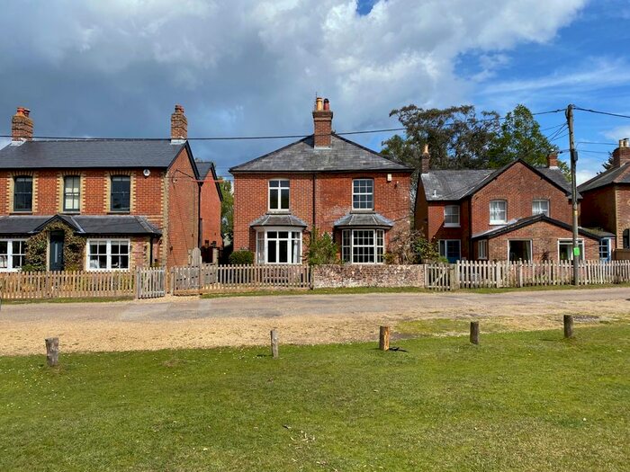 3 Bedroom Semi-Detached House To Rent In Knoll Cottages Martins Road, Brockenhurst, Hampshire, SO42