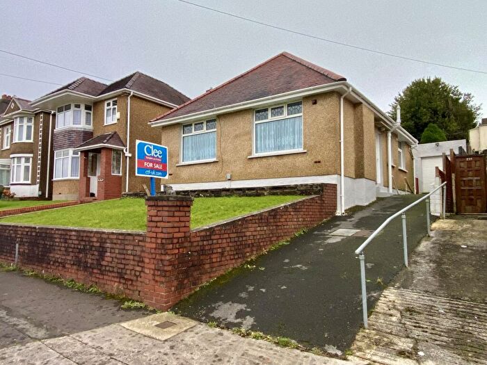 2 Bedroom Detached Bungalow For Sale In Mansel Road, Bonymaen, Swansea, City And County Of Swansea., SA1