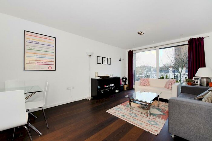 1 Bedroom Flat To Rent In Wenlock Building, Wharf Road, Islington, N1