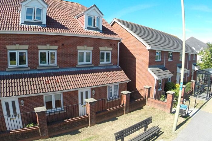 2 Bedroom Maisonette To Rent In Chadwick Way, Hamble, SO31