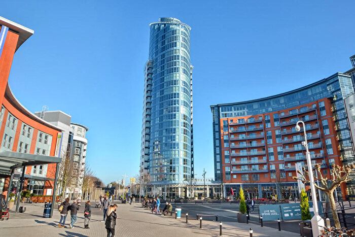 2 Bedroom Apartment For Sale In Gunwharf Quays, Hampshire, PO1