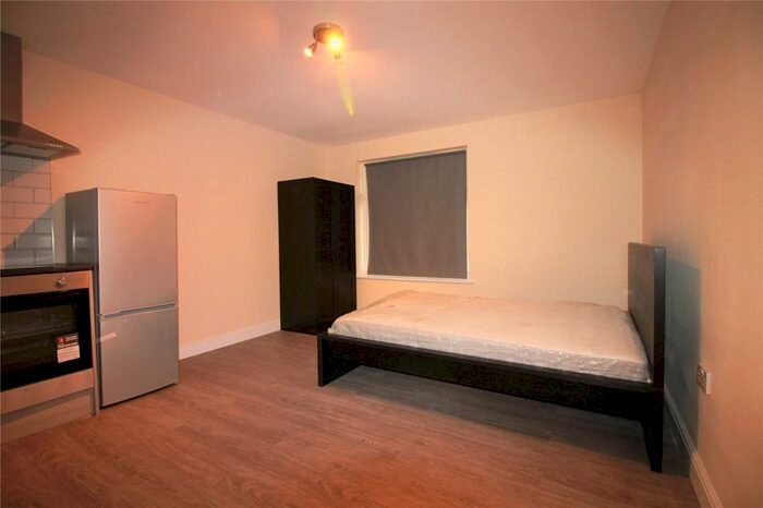 1 Bedroom Studio To Rent In Costons Lane, Greenford, UB6