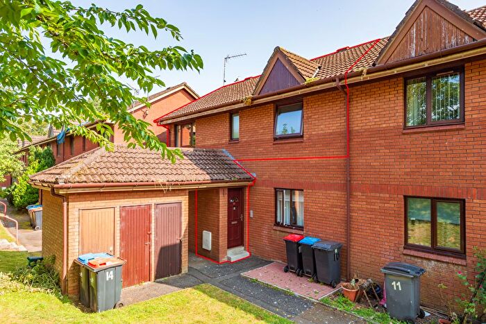2 Bedroom Flat For Sale In Kirkpatrick Court, Dumfries, DG2