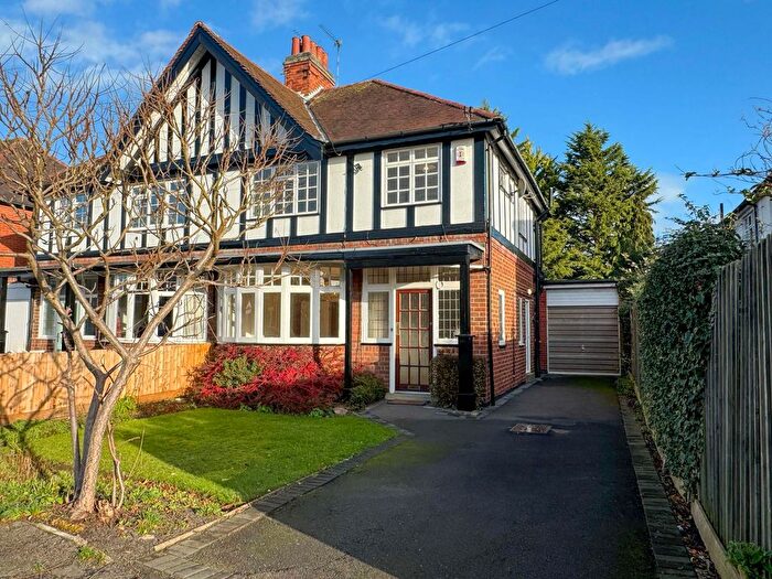 3 Bedroom Semi Detached House For Sale In Carisbrooke Road, Knighton, Leicester, LE2