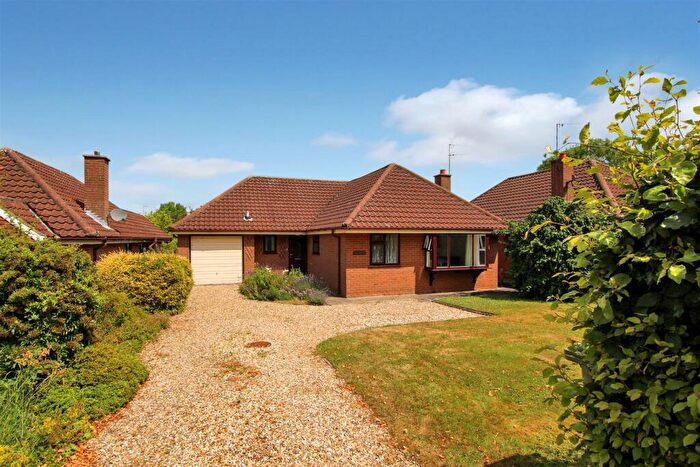 3 Bedroom Detached Bungalow For Sale In Kirkby-Cum-Osgodby, Market Rasen, LN8