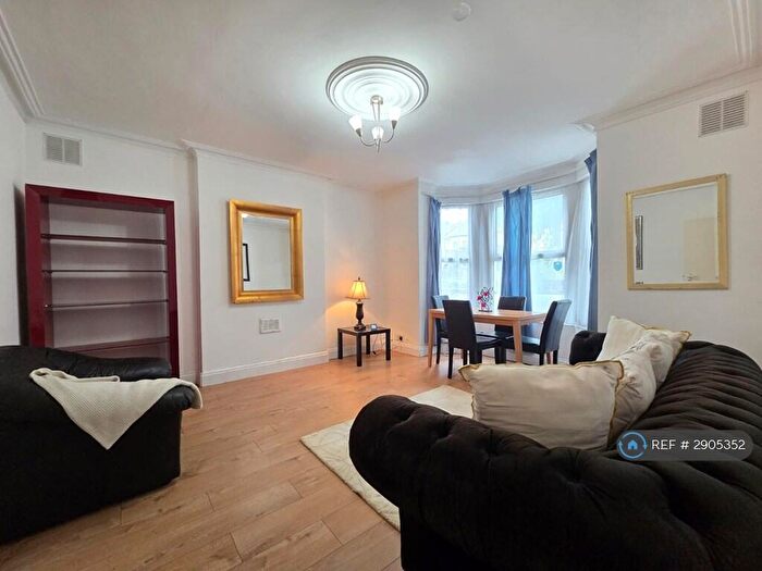 1 Bedroom Flat To Rent In Leytonstone, London, E11