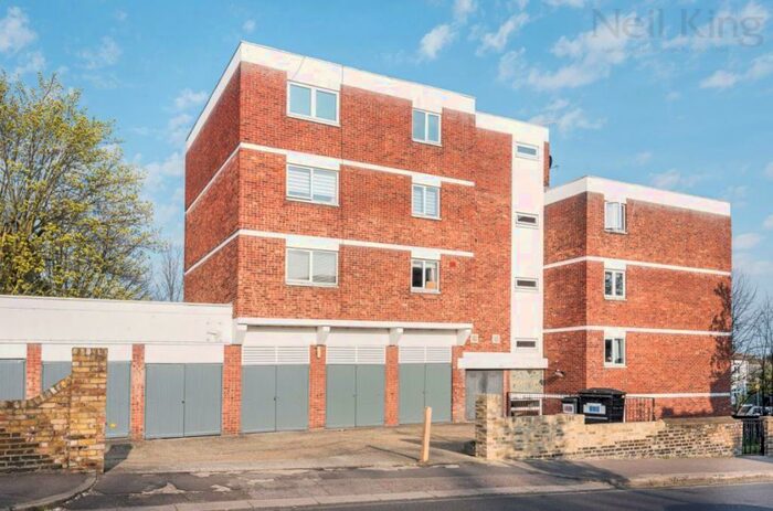 2 Bedroom Flat To Rent In Deborah Court, Victoria Road, E18