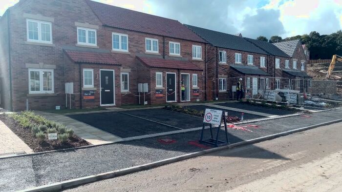 2 Bedroom Terraced House To Rent In Robin Lane, Ilkley, West Yorkshire, LS29