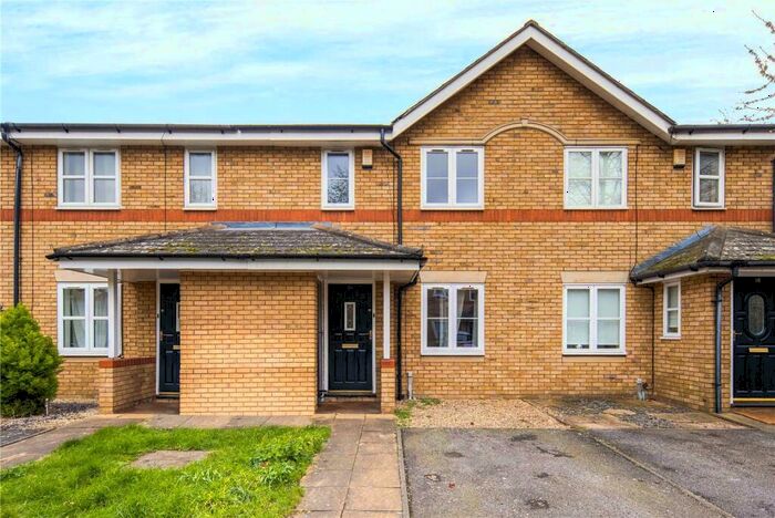 3 Bedroom Terraced House To Rent In Milligan Street, Canary Wharf, London, E14