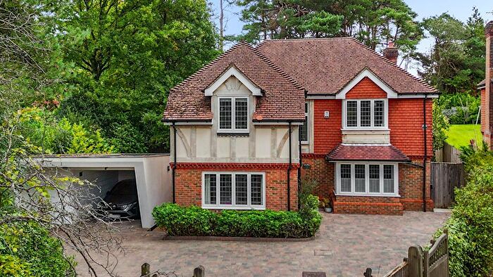 5 Bedroom Detached House For Sale In Goldsmiths Avenue, Crowborough, TN6