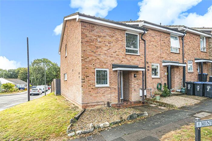 3 Bedroom End Of Terrace House For Sale In Mint Walk, Knaphill, Woking, Surrey, GU21