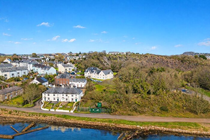 2 Bedroom Apartment For Sale In Lower Saltram, Plymouth, Devon, PL9