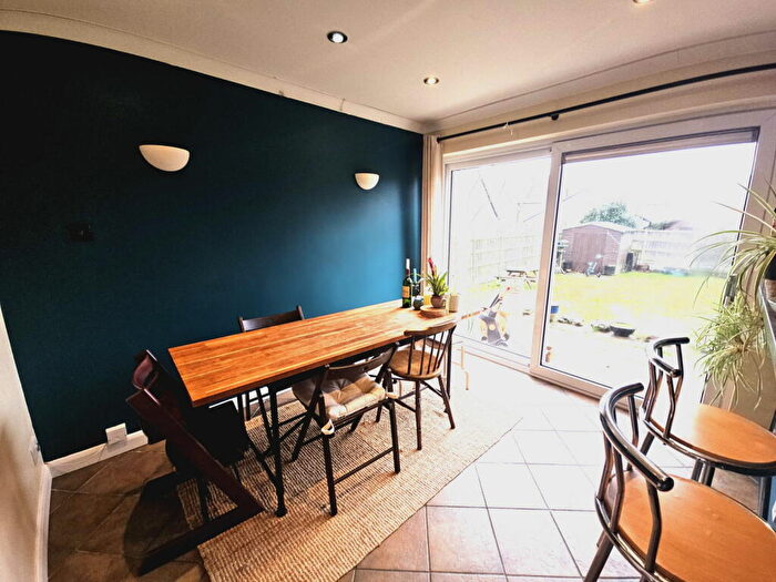 3 Bedroom End Of Terrace House For Sale In High Street, Arlesey, SG15