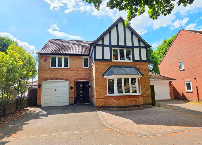 4 Bedroom Detached House For Sale In Bracken Close, Branton, DN3