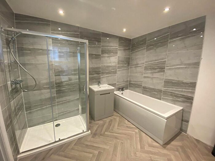 2 Bedroom Flat To Rent In St. Johns Road, Waterloo, Liverpool, L22