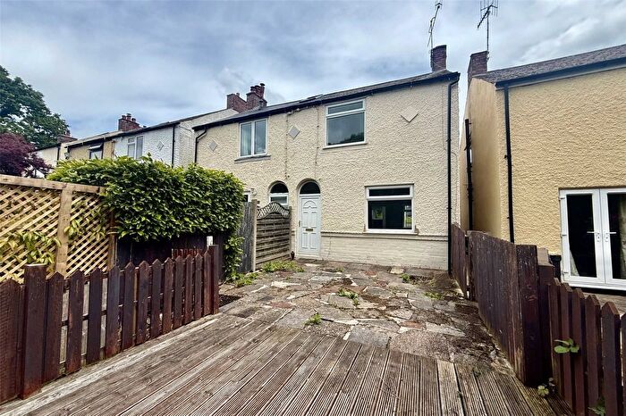 3 Bedroom Semi Detached House For Sale In Villas Road, Ambergate, Belper, Derbyshire, DE56
