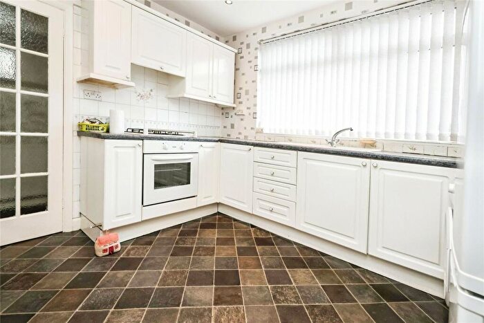 2 Bedroom Semi-Detached House For Sale In Swinbrook Grove, Great Barr, West Midlands, B44