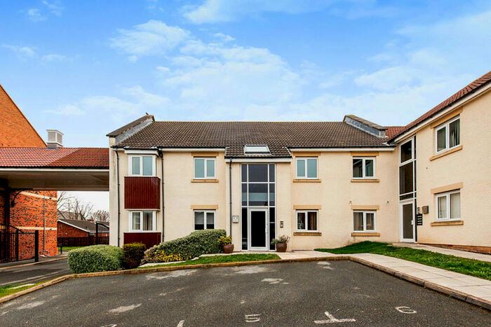 2 Bedroom Flat To Rent In Ford Lodge, South Hylton, Sunderland, Tyne And Wear, SR4