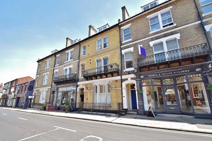 2 Bedroom Flat To Rent In Winchester City Centre, SO23